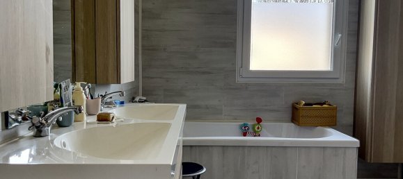 4 غرف نوم منزل في Change, France رقم 95542 6