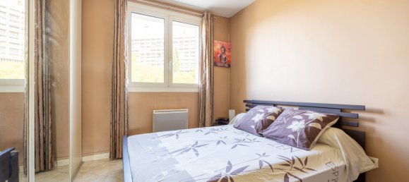 2 chambres Appartement à Marseille, France No. 348543 12