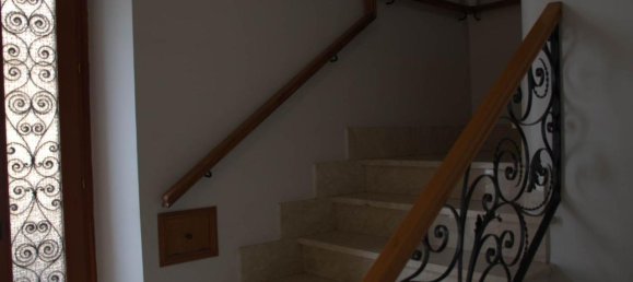 Дом с 11 комнатами в Лингуаглосса, Италия № 32136 28