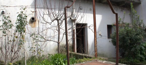 Дом с 11 комнатами в Лингуаглосса, Италия № 32136 2