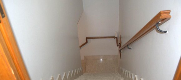 Дом с 11 комнатами в Лингуаглосса, Италия № 32136 22