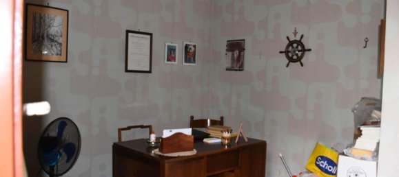 Дом с 11 комнатами в Лингуаглосса, Италия № 32136 8