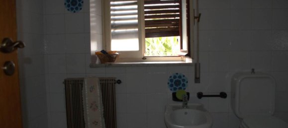 Дом с 11 комнатами в Лингуаглосса, Италия № 32136 12