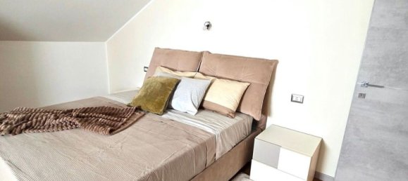 4-Zimmer Wohnung in Pino Torinese, Italy, Nr. 283813 9