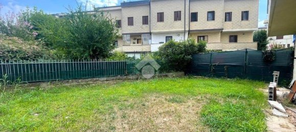 2 bedrooms House in Cremona, Italy No. 285521 14