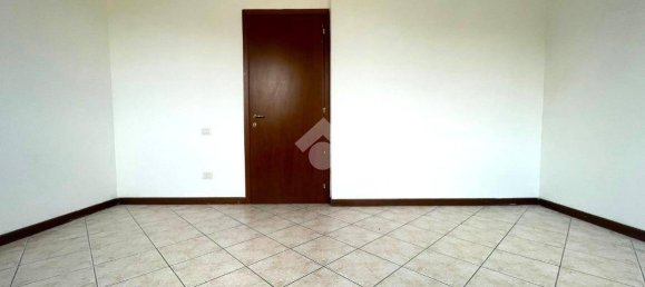 2 bedrooms House in Cremona, Italy No. 285521 31