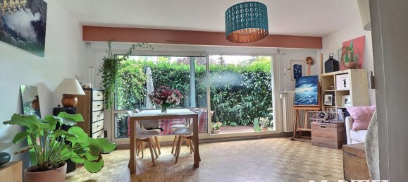 Apartamento de 2 dormitorios en Garches, France No. 177430 2