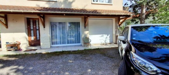 3 bedrooms House in Puy-Guillaume, France No. 287251 3