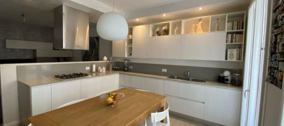 3 rooms Apartment in Cittadella, Italy No. 52721 3