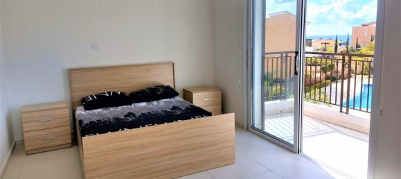 4 bedrooms House in Chloraka, Cyprus No. 9799 8