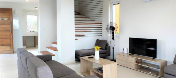 4 bedrooms House in Chloraka, Cyprus No. 9799 4