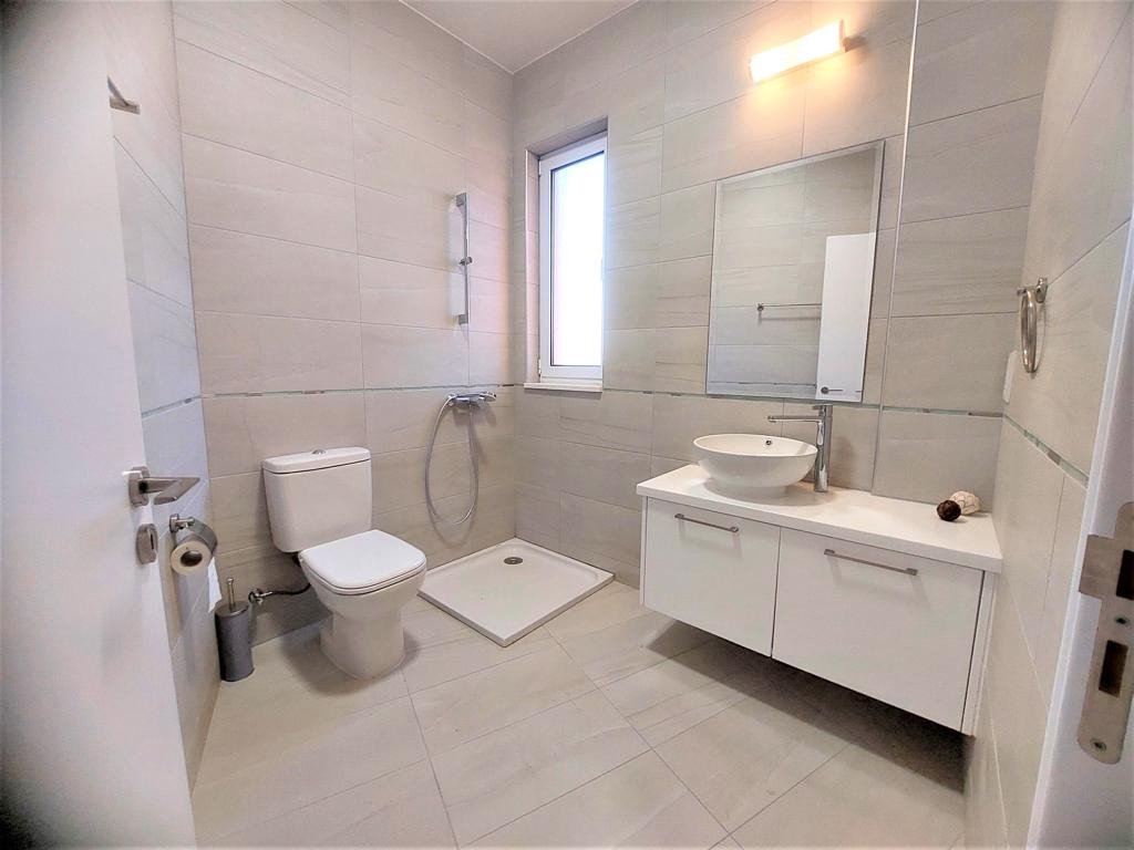 4 bedrooms House in Chloraka, Cyprus No. 9799