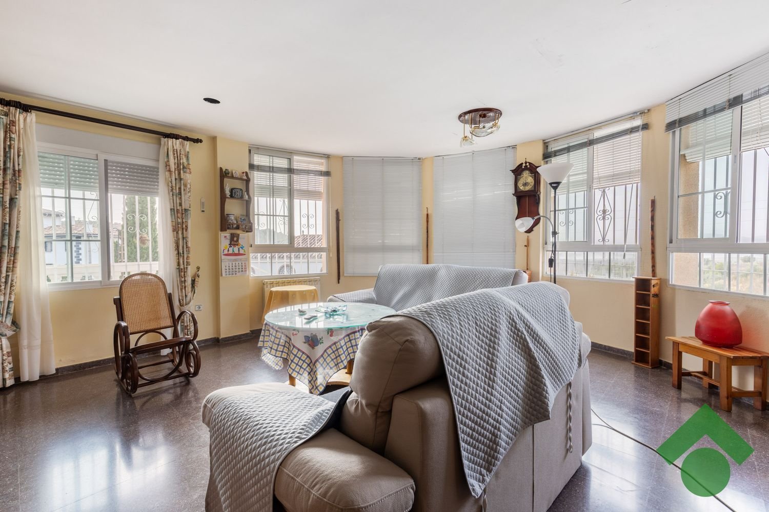 Дом с 5 спальнями в Гранада, Испания № 212313