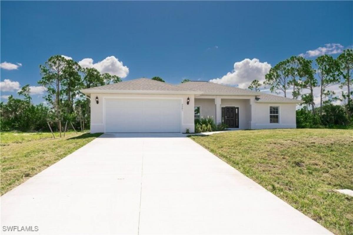 Casa de 4 dormitorios en Cape Coral, USA No. 402538