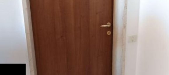 3 rooms Apartment in Oggiona con Santo Stefano, Italy No. 98170 5