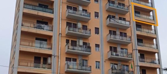 3 rooms Apartment in Oggiona con Santo Stefano, Italy No. 98170 21