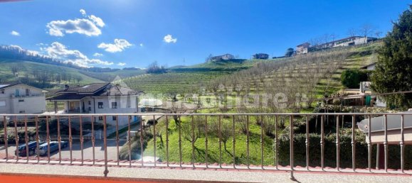 3 Schlafzimmer Villa in Neive, Italy, Nr. 191948 68