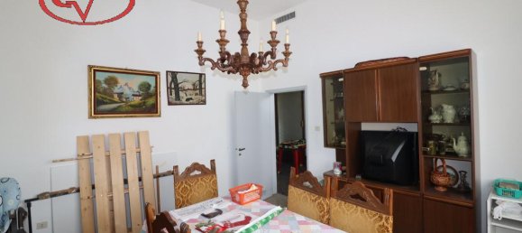 5-salle Appartement à Bucine, Italy No. 232791 3