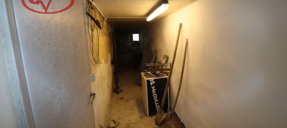 5-salle Appartement à Bucine, Italy No. 232791 20