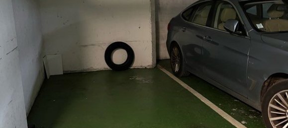 Parking in Paris, France No. 329811 3