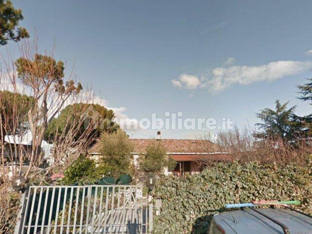 3 bedrooms Apartment in Rome, Italy No. 101761