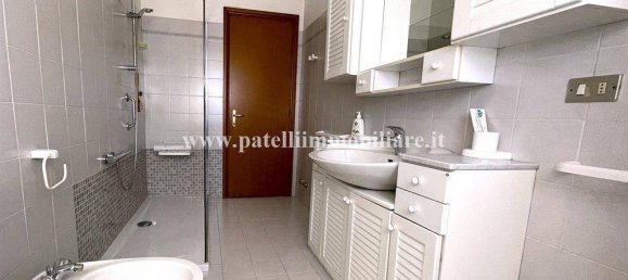 2 bedrooms Apartment in Bergamo, Italy No. 275756 39