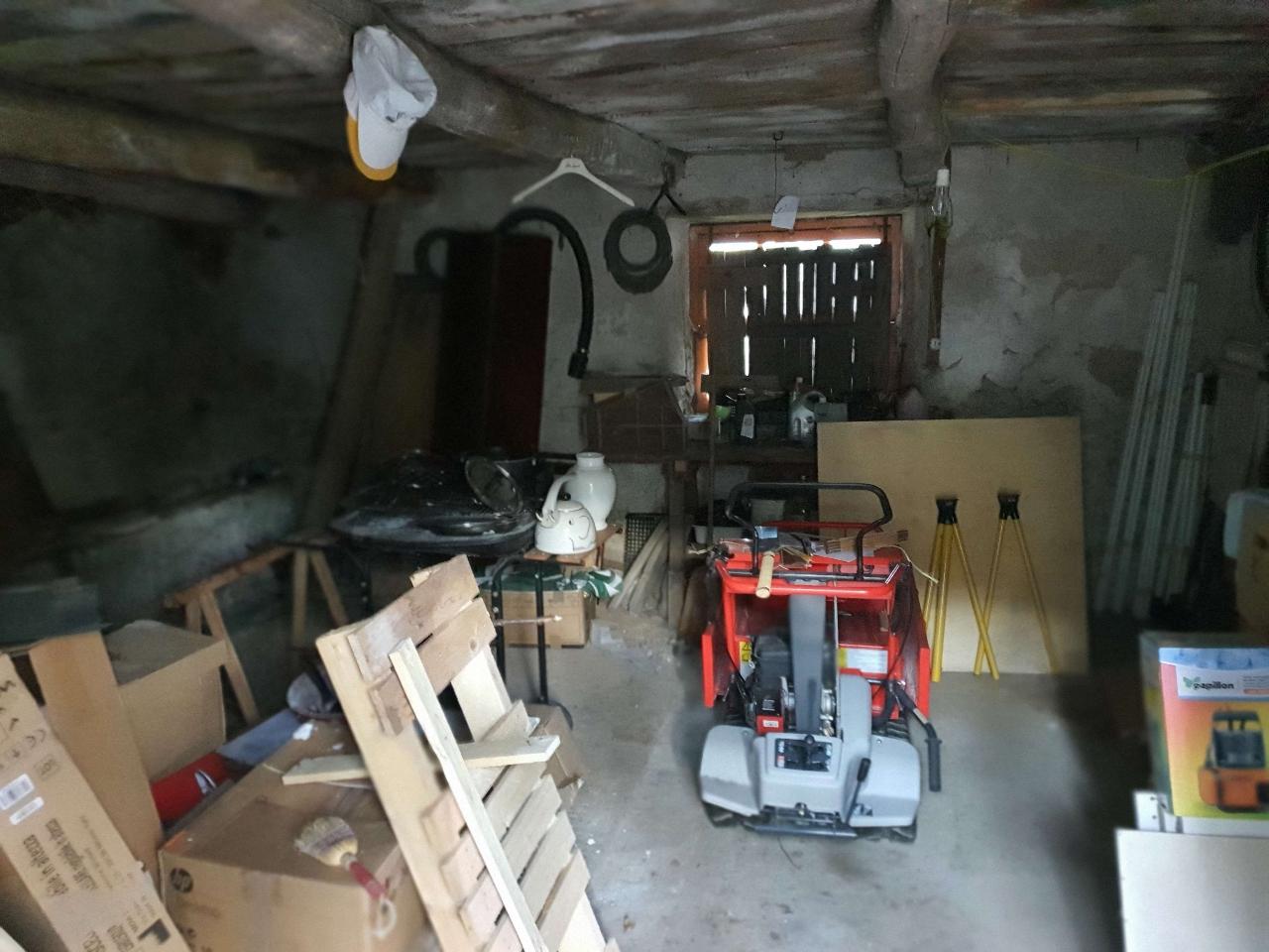 3 rooms House in Molazzana, Italy No. 75644