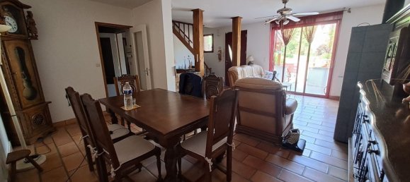 3 bedrooms House in Dourdan, France No. 182380 3