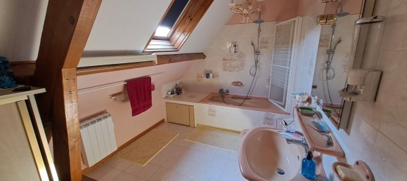3 bedrooms House in Dourdan, France No. 182380 5
