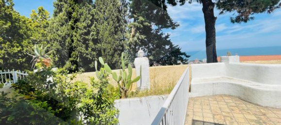 8 rooms House in Pescara, Italy No. 28347 31