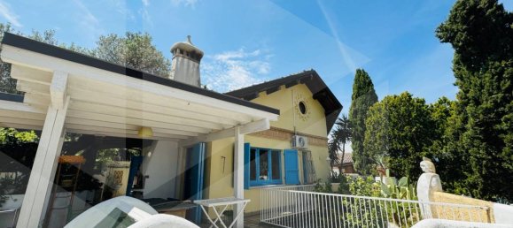 8 rooms House in Pescara, Italy No. 28347 13