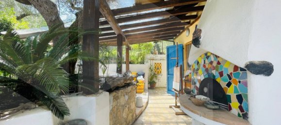 8 rooms House in Pescara, Italy No. 28347 27