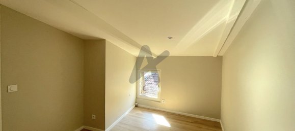 3 bedrooms Duplex in Montluel, France No. 273387 2