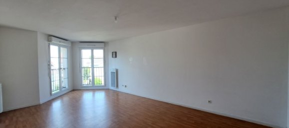 2 bedrooms Apartment in Pont-Sainte-Maxence, France No. 330026 3