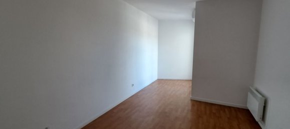 2 bedrooms Apartment in Pont-Sainte-Maxence, France No. 330026 7