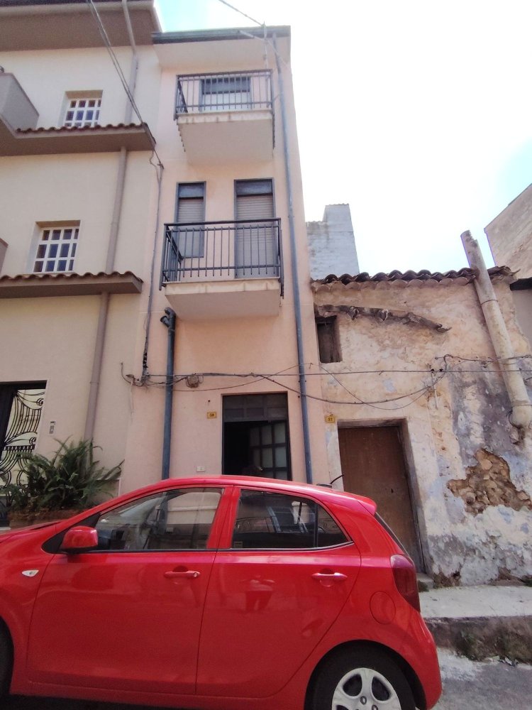 Edifício em Borgetto, Italy 100 m² N.º 268727