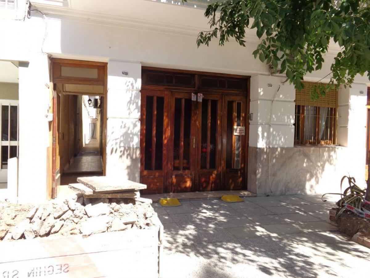 2 bedrooms House in Buenos Aires, Argentina No. 92135