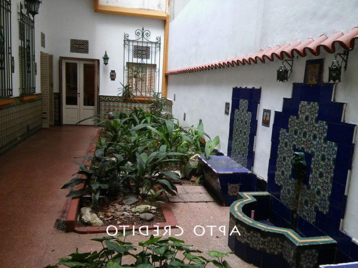 6 bedrooms House in Buenos Aires, Argentina No. 100570