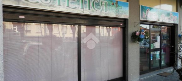 Коммерческая недвижимость с 1 комнатой в Пандино, Италия № 61098 3