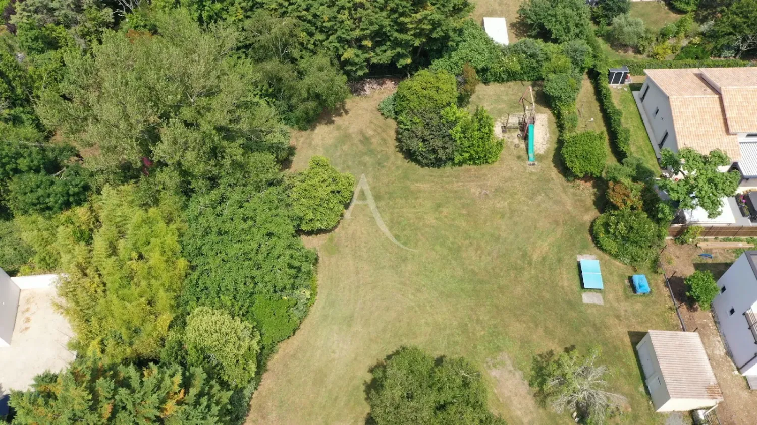 Grundstück in Saint-Palais-sur-Mer, France 1382m², Nr. 333777