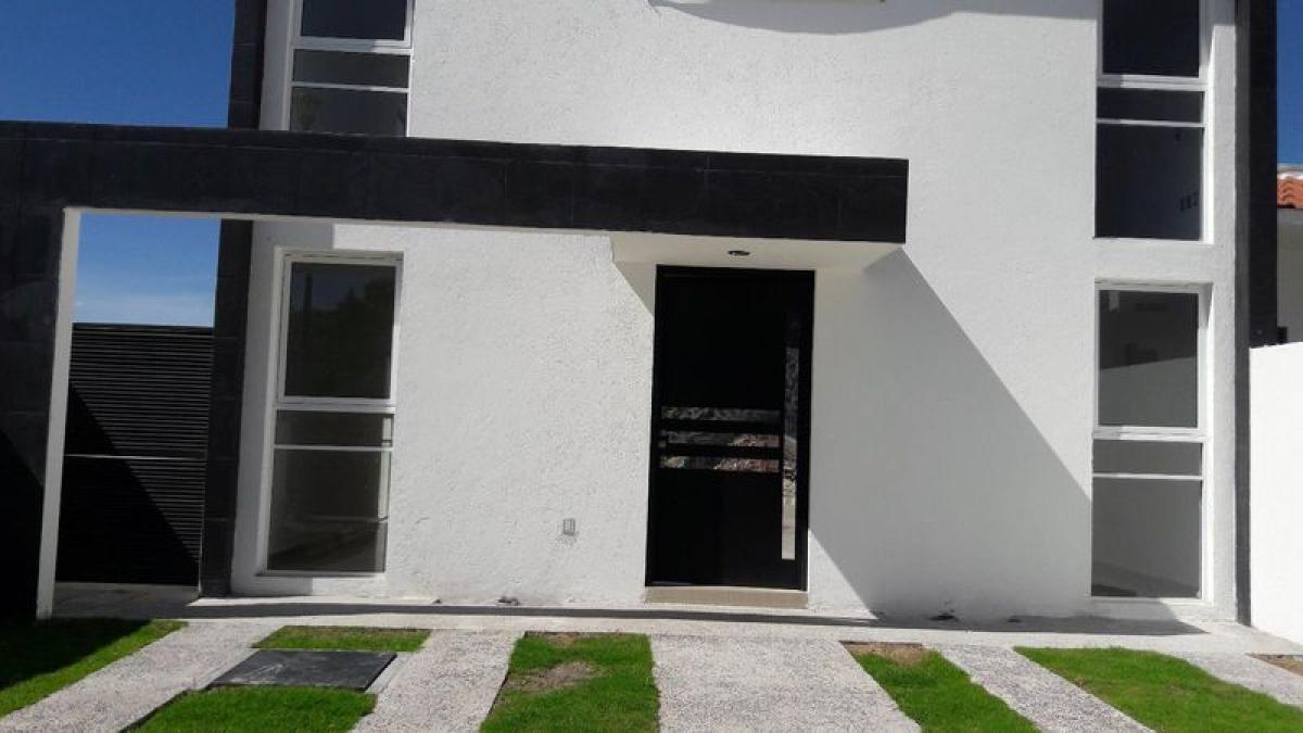Casa de 3 dormitorios en Querétaro, Mexico No. 179653