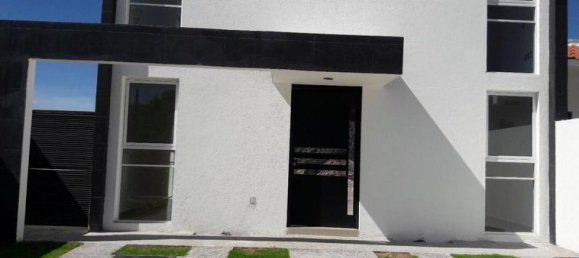 Casa de 3 dormitorios en Querétaro, Mexico No. 179653 2