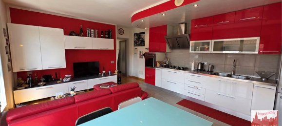 2 bedrooms Commercial property in Como, Italy No. 307948 5