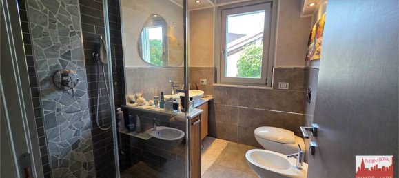 2 bedrooms Commercial property in Como, Italy No. 307948 26