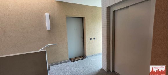 2 bedrooms Commercial property in Como, Italy No. 307948 32