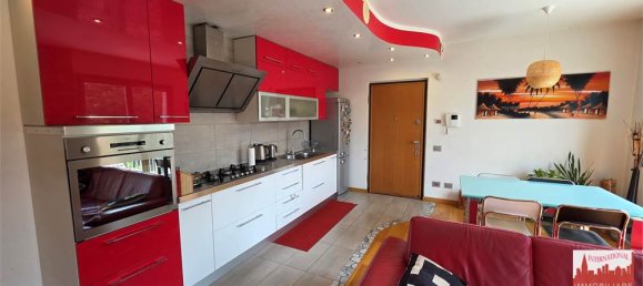 2 bedrooms Commercial property in Como, Italy No. 307948 8