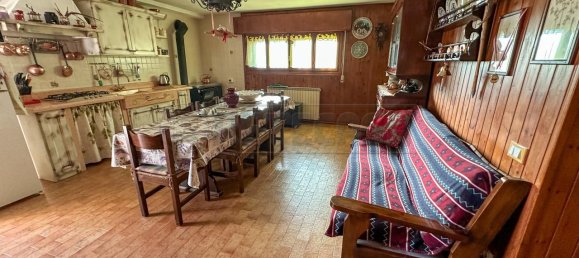 8 rooms House in San Michele al Tagliamento, Italy No. 102779 8