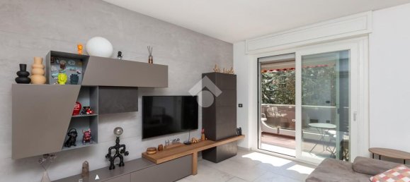 4 Schlafzimmer Wohnung in Beinasco, Italy, Nr. 318610 21