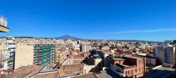 3-salle Penthouse à Catania, Italy No. 158943 36