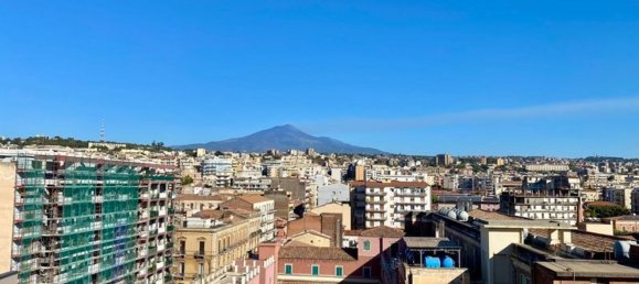 3-salle Penthouse à Catania, Italy No. 158943 8